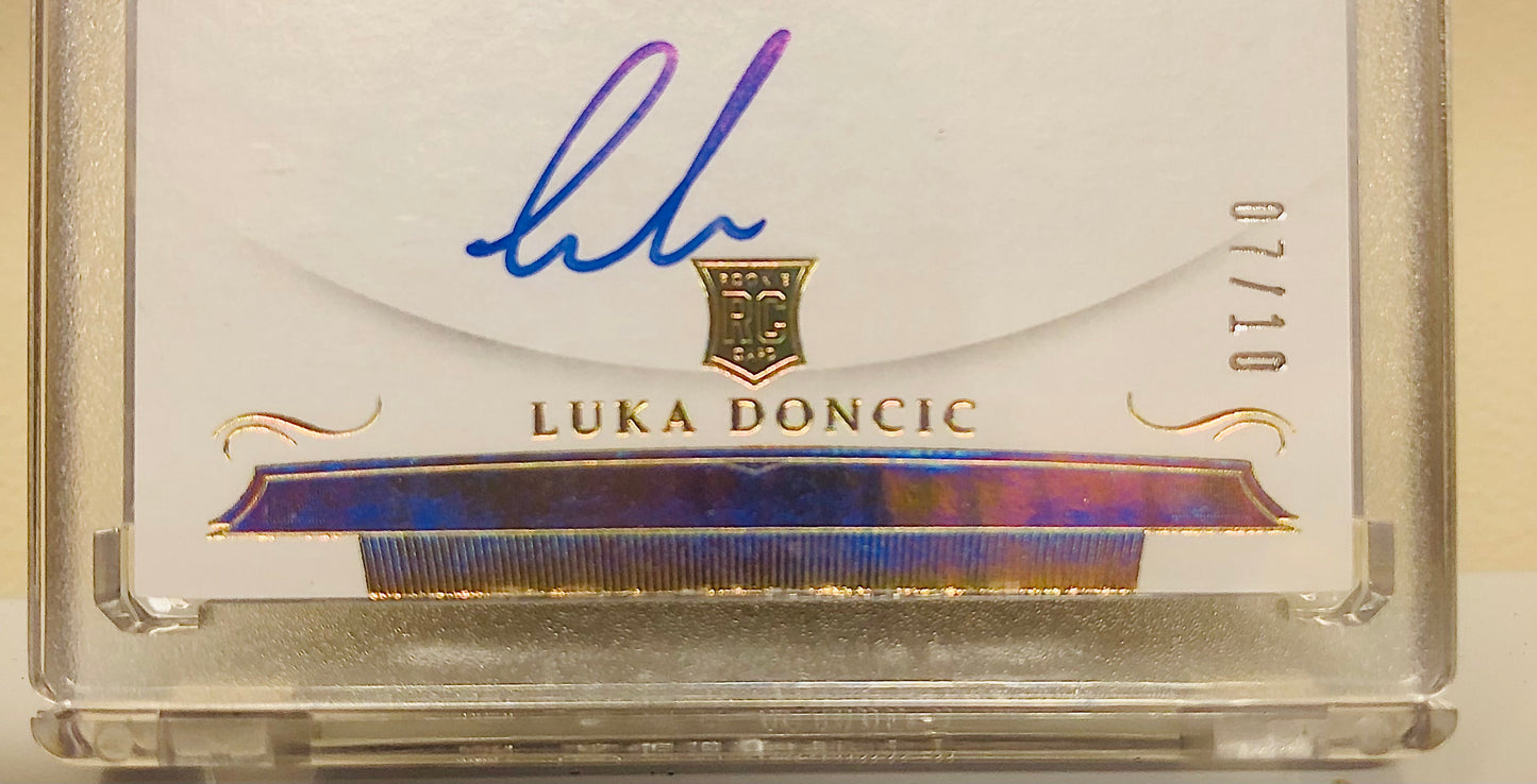 Luka Doncic 2018 Flawless Collegiate Rookie Autographs Gold Jersey Number 7/10 Panini Factory Sealed. 2nd Owner. Purchased in 2018.